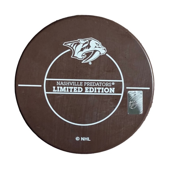 NWOT NHL/NASHVILLE PREDATORS BROWN LIMITED EDITION 2016 THANKSGIVING THEMED PUCK - Picture 3 of 3